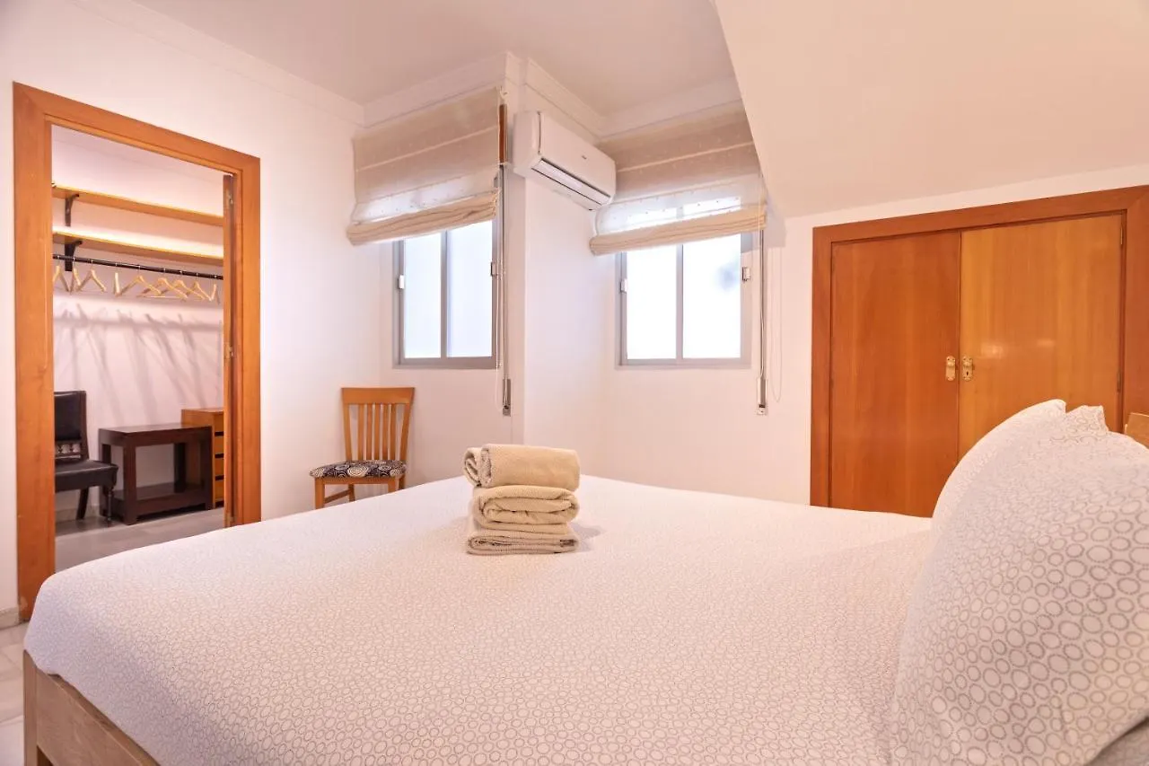 Apartament Atico Amplio Y Luminoso Soho Malaga 0*,